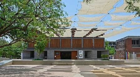 C. U. Shah University