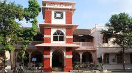 Vanita Vishram Women's University